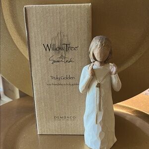 Willow Tree by Susan Lordi; Hand Carved “Truly Golden” Figurine;Original Box;NWT